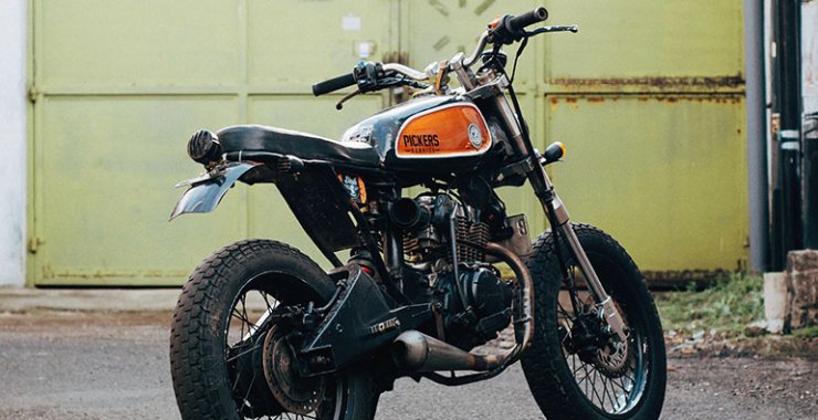 Classic black and orange motorcycle For Sale